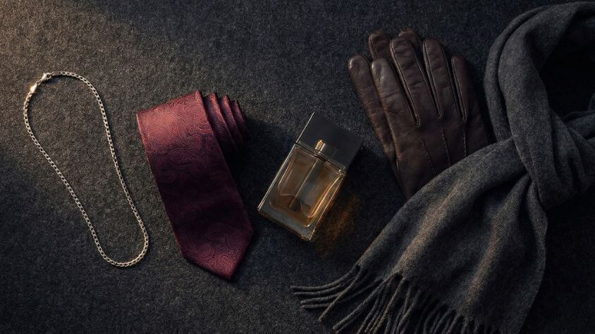 ファッション・おしゃれ系プレゼント20選のカテゴリ紹介。アクセサリー・ペアアイテム、ネクタイ・ネクタイピン、香水・フレグランス、ファッション小物の4分類